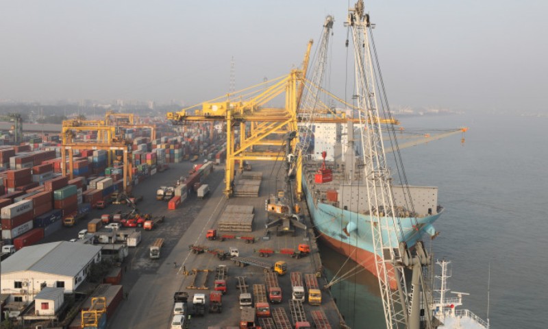 Vessels face longer stays at Chattogram port